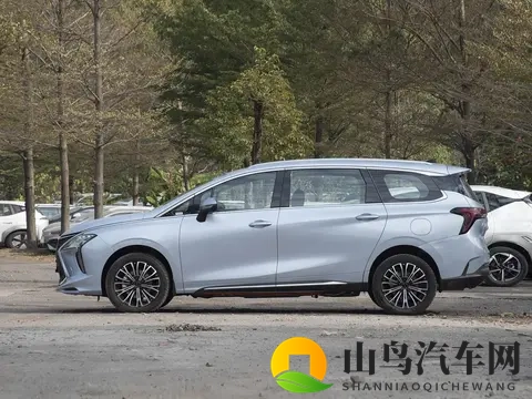 全新国产插混MPV上市!外观动感十足,15T插混,综合续航1300Km-3