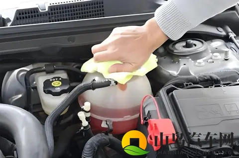 专属Z时代的运动轿跑 零跑Lafa5预售1058万元起-1