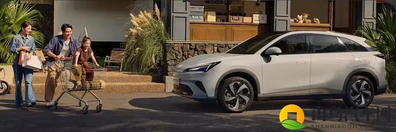 技术参数大起底:比亚迪海狮06对比全新极狐T5-1