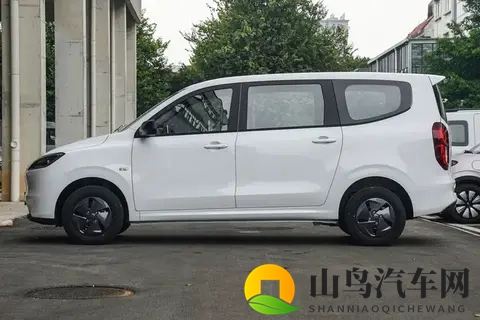 548万起！人民的神车，全新五菱宏光杀回来了！-2