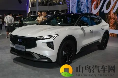 实测3升油耗,综合马力308匹,18万的蒙迪欧太香了吧?-2