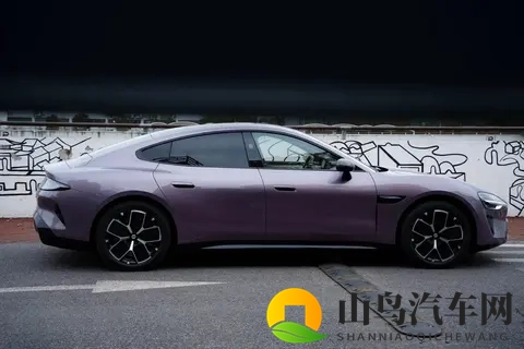 销量打脸质疑!小米SU7凭什么越骂越火?-2