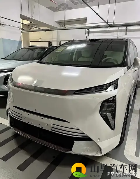 别克旗舰降价至30万？激光雷达+航空座椅挑战腾势D9-1