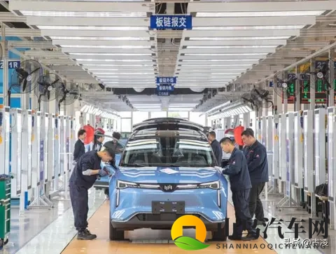 许家印第二！又一位“大佬”跑路，花空几百亿，李斌还能挺住吗？-2