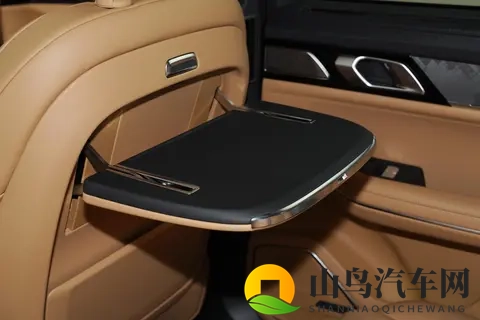 上市即热销！这款燃油车凭什么？看完配置清单，我懂了-3