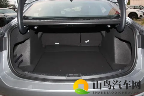 15 万内合资 B 级车有 254 马力？蒙迪欧实测够劲吗-3