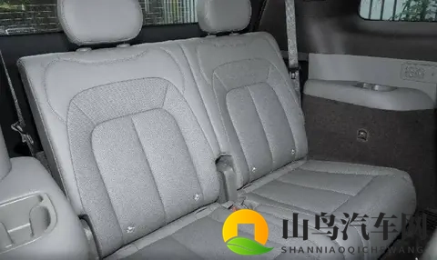 腾势N8L DM正式上市：豪华六座SUV，2998万起享多重专属权益-1