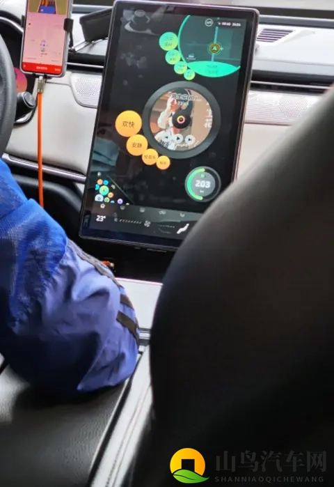 打扑克做运动：扑克牌游戏，身心愉悦的休闲运动-2