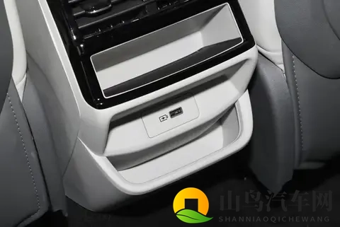 热门家用SUV——星越L全新东方曜系列焕新上市！谈谈真实体验-3