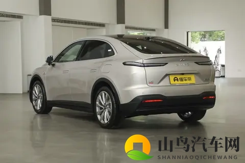 侯明昊助阵，欧拉5预售1098万起，品牌焕新瞄准Z世代-1