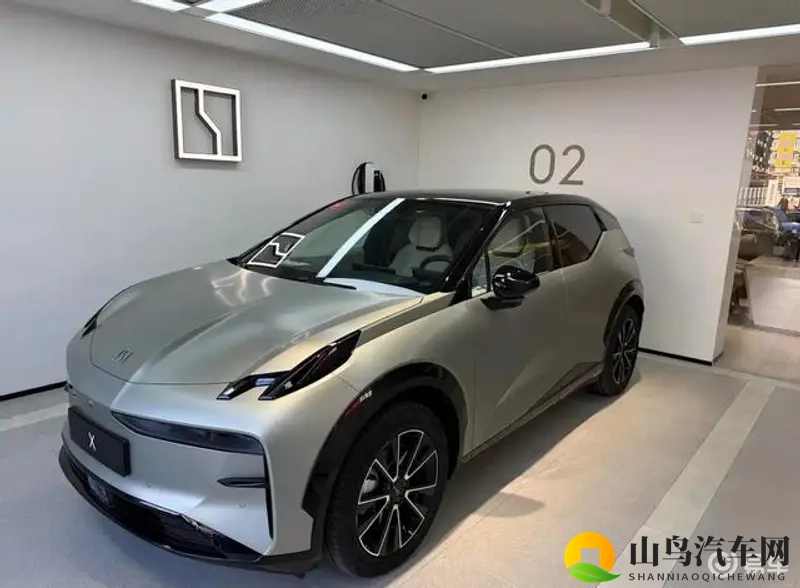 预计四季度内上市 内饰变化较大_续航提升 2026款极氪X实车曝光-1