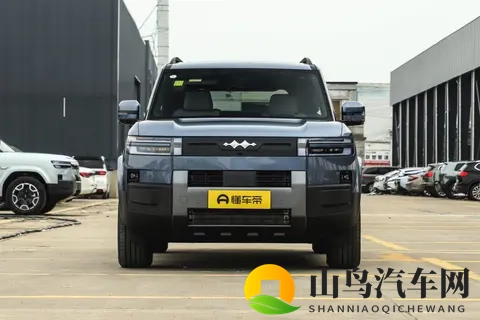 选家用 SUV 怕踩坑？方程豹钛 7 靠这些细节，让全家出行更省心-3