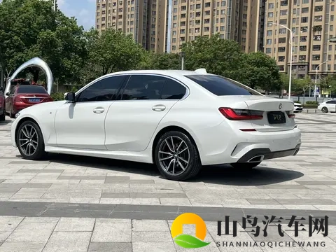 亚洲中国妓女毛茸茸:亚洲风情,中国女子毛发生态探秘-1