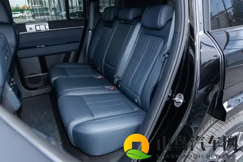 不止于家用，方程豹钛7 2025款 190KM四驱Max版的多元生活探索-1