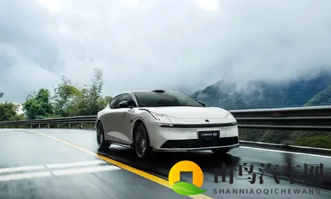 新能源浪潮下的破局者，解析领克10 EM-P的产品力与市场表现-1