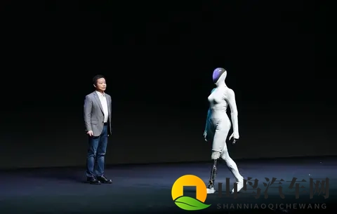 小鹏与特斯拉同发机器人跳舞视频，网友居然双标明显？-2