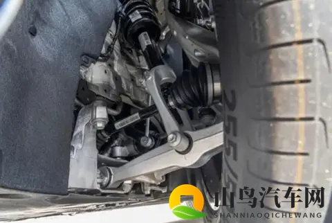 26款岚图梦想家告别“路怒症”与“停车慌”,家庭出行增强信心-1