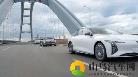 担心电车电池不耐用？星海S7 800V碳化硅超充版8年质保-1