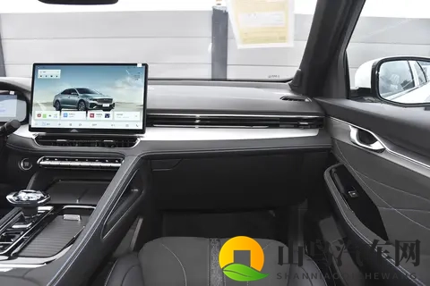 吉利这次真敢拼！新东方曜降45万，还送五重豪礼，能火吗？-2