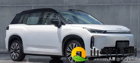 十万块能挑啥车？埃安这新款玩双动力建议你细品-1