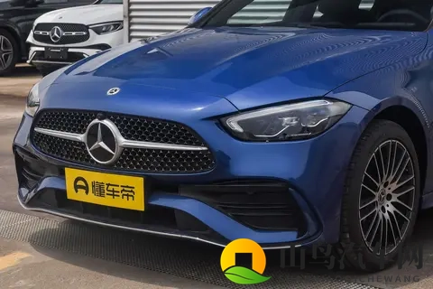 网上都说狗都不开，那我来开，奔驰C260L上路感受-1