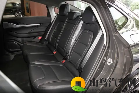 有亮点但不多，林肯Z推出大幅购车优惠，哪款配置值得大家入手-3