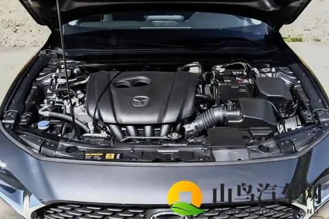2025 款马自达 3 选哪台?1.5L 自动均衡,2.0L 有驾驶感-3