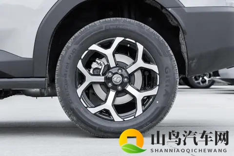 试驾捷途山海T1：15万级电混方盒子，三电机+四驱，可城可野-3