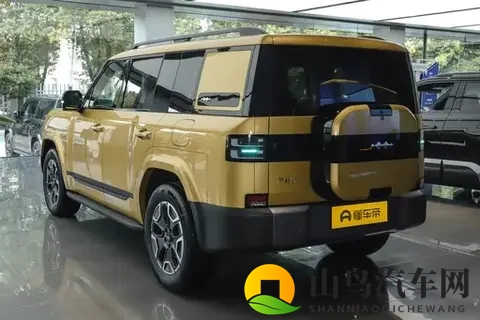 方程豹钛7，家用SUV的优选，解决实际出行痛点，值得一看-1