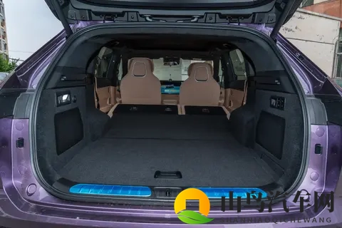 星纪元ET：20万级全能SUV，多项配置加持，家用出行优选-2