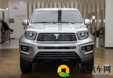 福特烈马荒地版与坦克700Hi4-T的功能对决-1