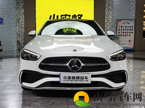 23万多拿下准新奔驰C级，体验豪华品牌的运动范儿-2