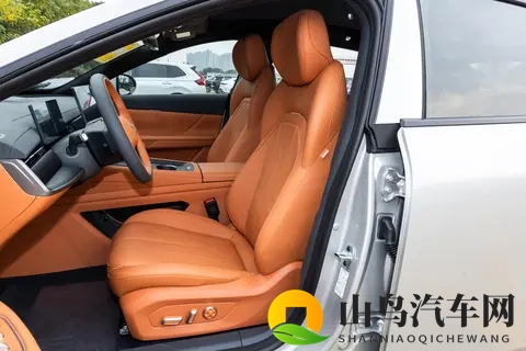 15万级轿跑竟全系标配激光雷达？东风奕派eπ007+升级上市！-2