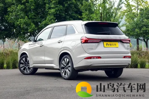 第三代蓝电 E5 PLUS ：12 万级插混市场热闹了，高性价比车型来了！-2