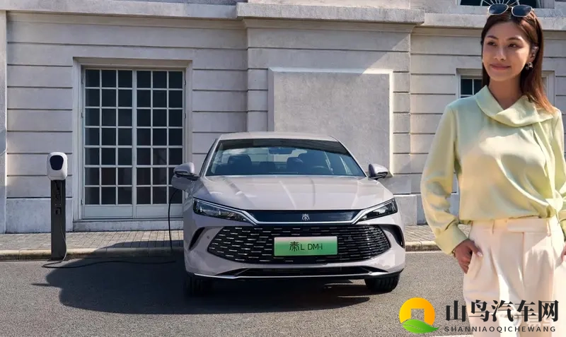 比亚迪秦宋新车型，9.98万起，省油长续航更智能-1