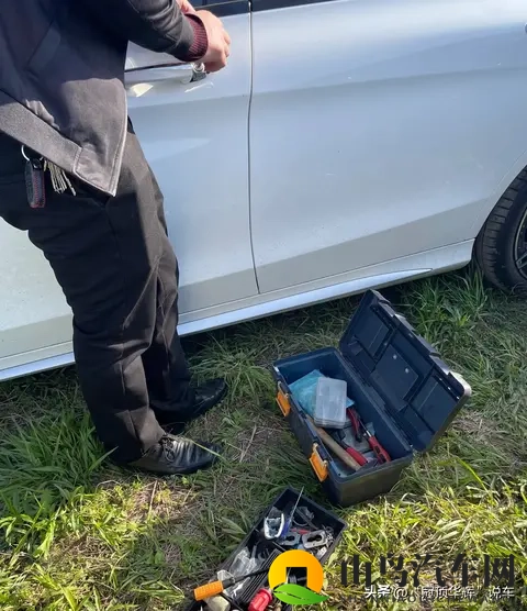 车门被锁，人困火中，系统成枷锁-2