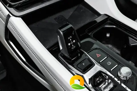 2026款领克09四驱探索版：综合表现均衡，值得考虑-3