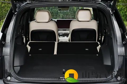 国产油车终于崛起!85万销量的吉利星越L,五大豪华实力全面解析-3