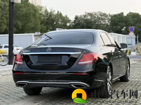 16万拿下豪华座驾：2017款奔驰E300L，商务家用皆宜-2