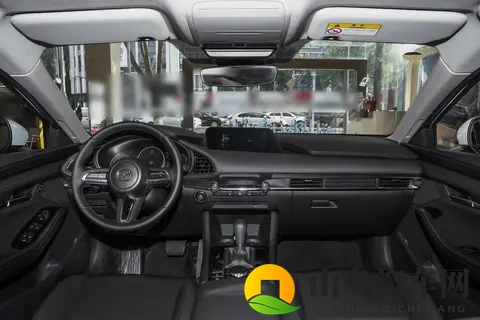 马自达 3 昂克赛拉选购指南:十万级代步车,动力与配置该如何取舍-1