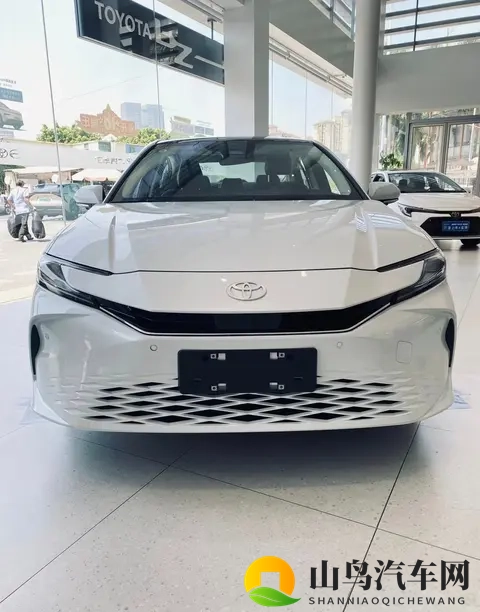 二十年前，凯美瑞等于一套房？如今国产车让它坐不住了-2