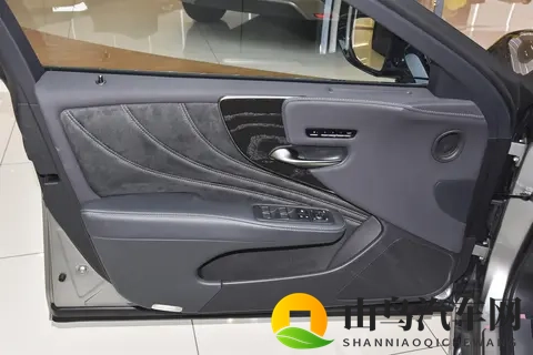 雷克萨斯LS 2024款选车手册：四款配置怎么选最值得？-1