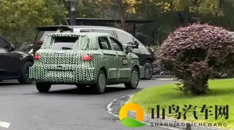 零跑A10实车谍照曝光，将预定爆款？-1