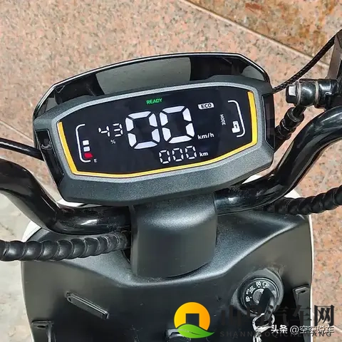 电动车电池还有多少电量充电最正确?告诉你答案,别再继续充错了-3