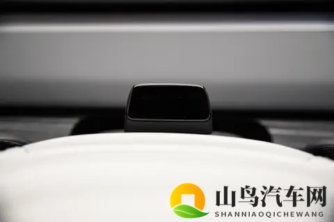 2026款秦L DM-i上市 刷新中级轿车价值标杆-1