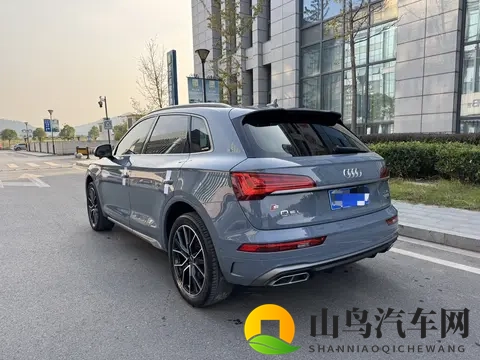20万出头圆梦奥迪？22款Q5L RS燃速版代步香不香？-3