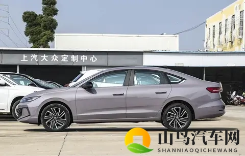 大众朗逸Pro实车下线!设计大幅升级,两种前脸,神似帕萨特Pro-3