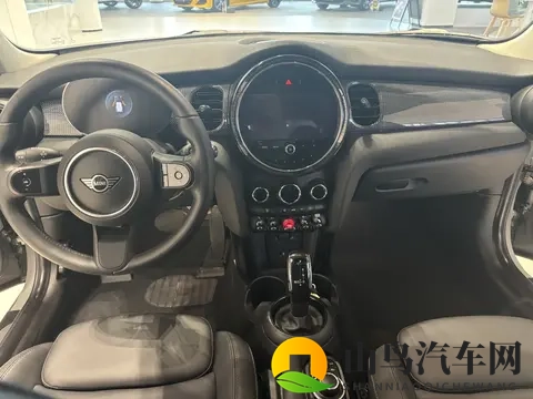 148万，21年一手MINI，都市丽人的时尚座驾？-3