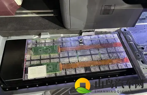 小鹏开启增程转向，X9超级增程加入大电池增程竞争-3