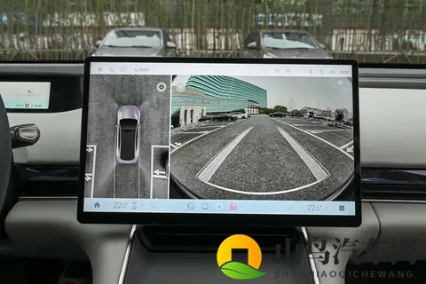 雪豹四驱+猎鹰辅驾+1645km续航:星纪元ES增程版试驾惊喜体验-2